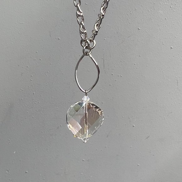 Eric Andrew Collection Crystal Pendant Necklace Silver Tone Chain 21 in Sparkles - Picture 8 of 8